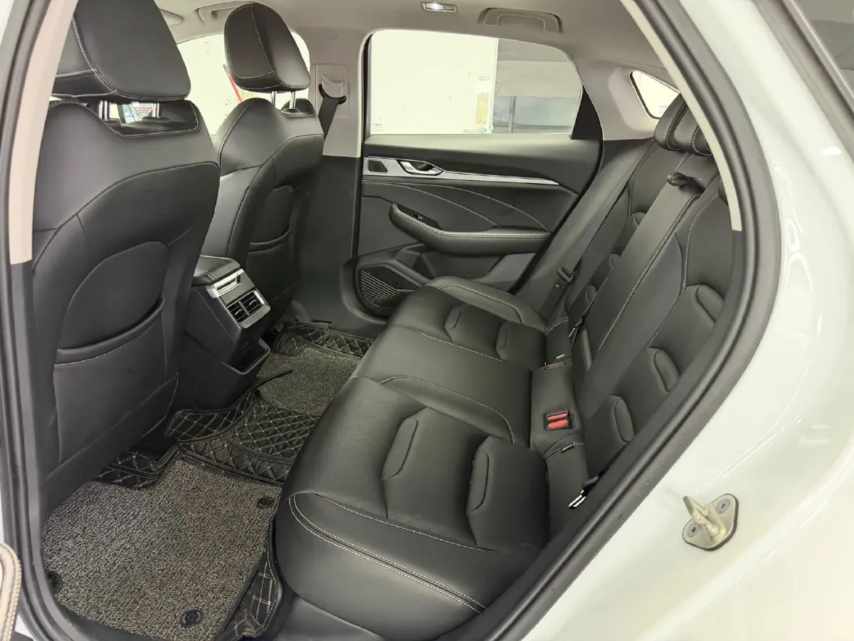 2021 Geely Preface 2.0T 190HP L4 7DCT,autocango,china used car exporter,china ev exporter,chinese used car exporter,chinese used ev exporter