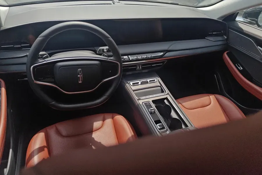 2024 Lincoln Z 2.0T 261HP L4 8AT,autocango,china used car exporter,china ev exporter,chinese used car exporter,chinese used ev exporter