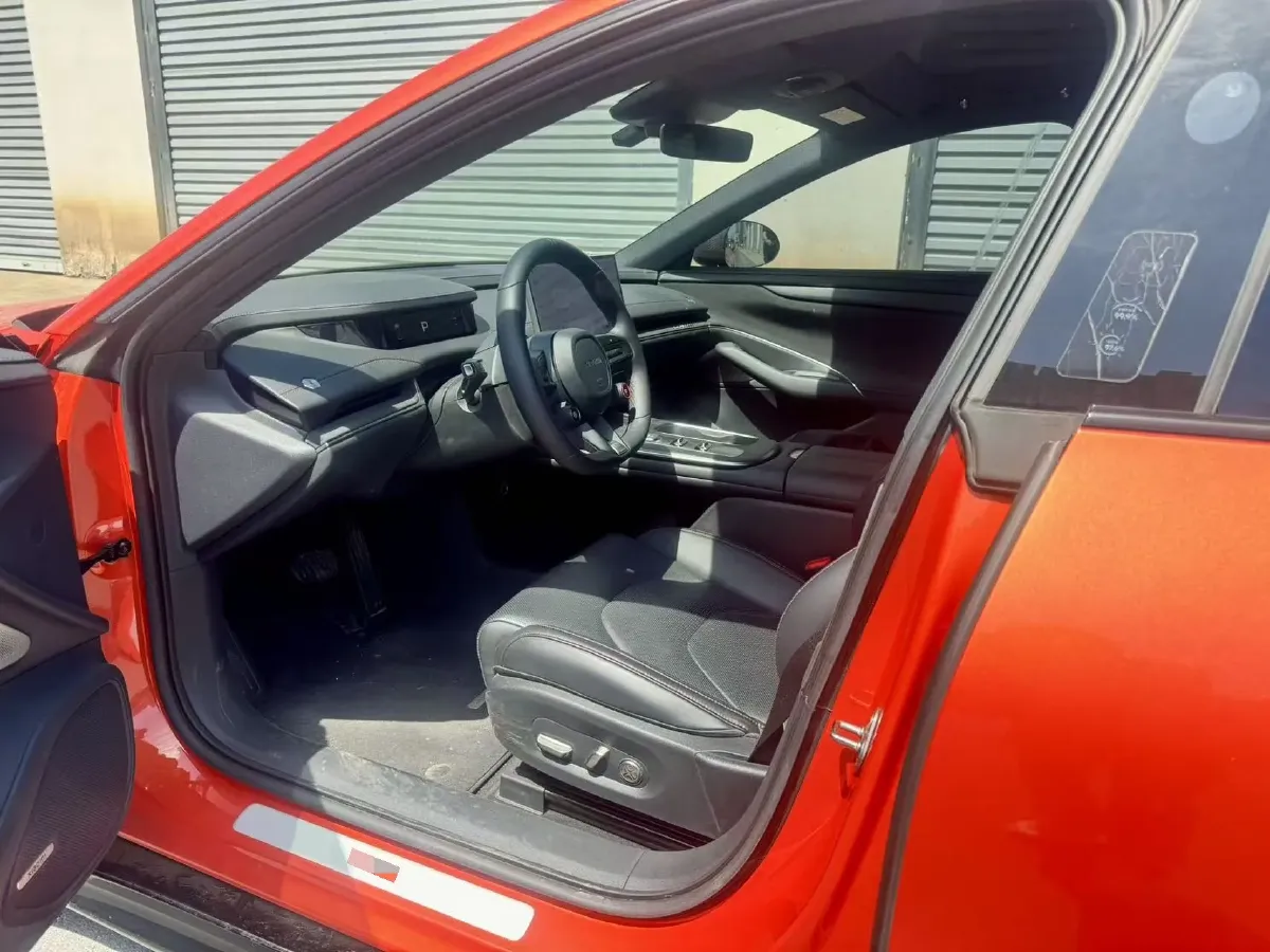 2024 MI SU7 BEV 73.6KWH,autocango,china used car exporter,china ev exporter,chinese used car exporter,chinese used ev exporter