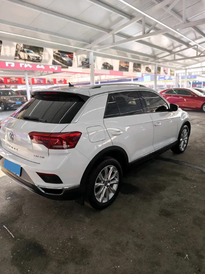 2020 Volkswagen T-Roc 1.4T 131HP L4 7DCT,autocango,china used car exporter,china ev exporter,chinese used car exporter,chinese used ev exporter
