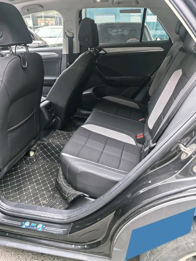 2022 Volkswagen T-Roc 1.4T 150HP L4 7DCT,autocango,china used car exporter,china ev exporter,chinese used car exporter,chinese used ev exporter