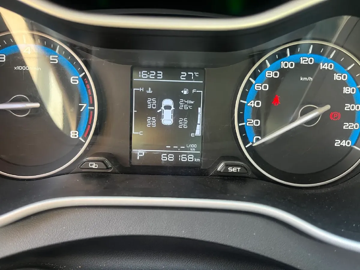 2020 Geely Emgrand 1.5L 109HP L4 CVT,autocango,china used car exporter,china ev exporter,chinese used car exporter,chinese used ev exporter