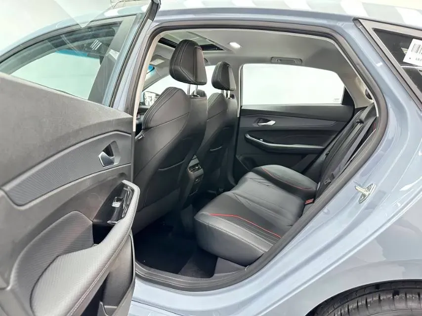 2024 Geely Binray 1.5T 181HP L4 7DCT,autocango,china used car exporter,china ev exporter,chinese used car exporter,chinese used ev exporter