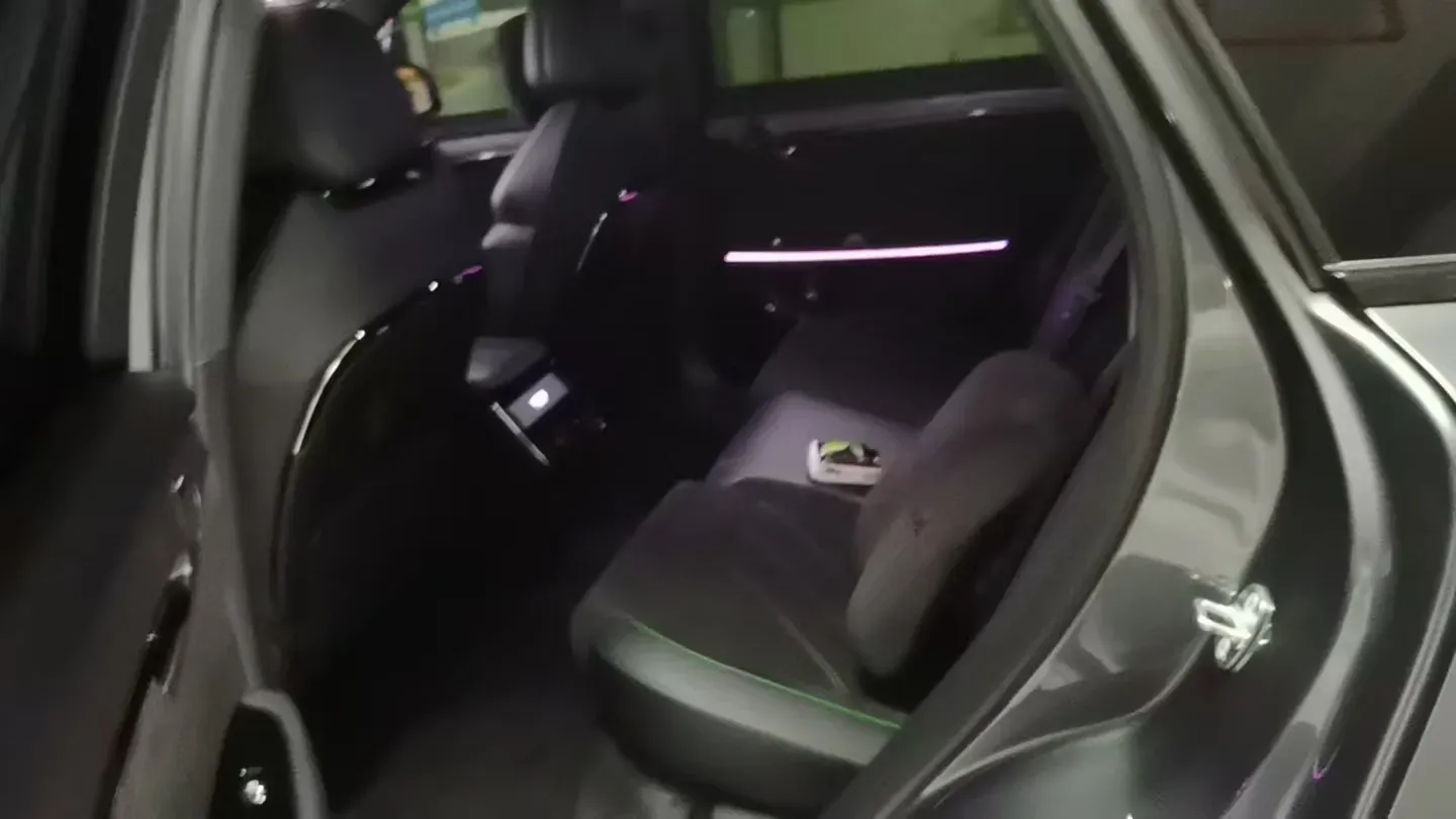 2025 Voyah FREE 1.5T 150HP L4 REEV 43KWH,autocango,china used car exporter,china ev exporter,chinese used car exporter,chinese used ev exporter