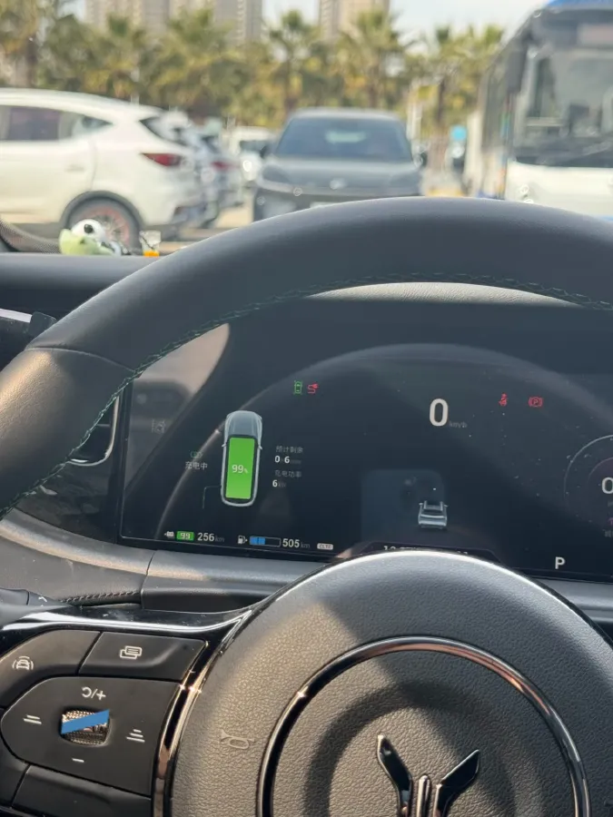 2025 Voyah FREE 1.5T 150HP L4 REEV 43KWH,autocango,china used car exporter,china ev exporter,chinese used car exporter,chinese used ev exporter