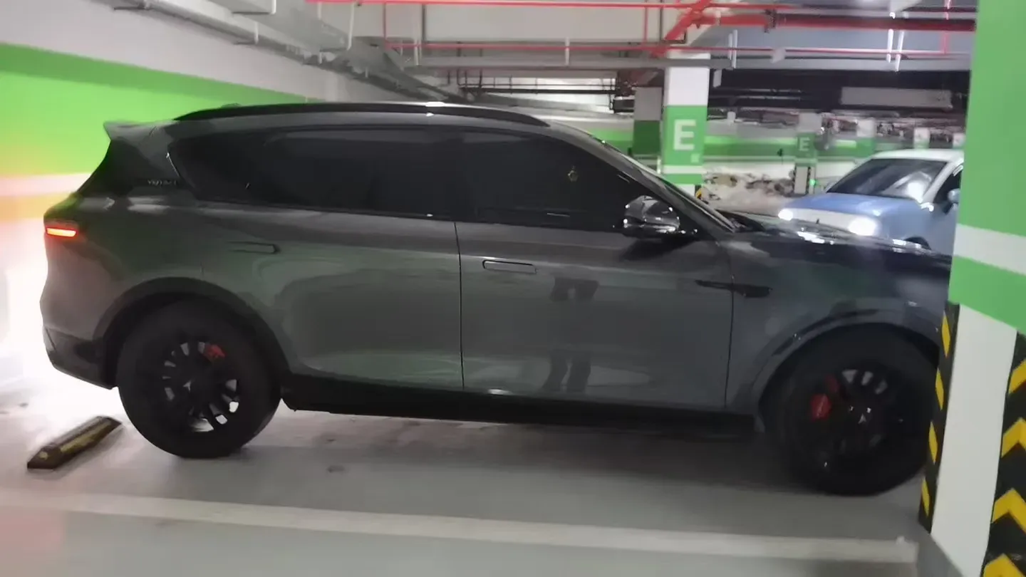 2025 Voyah FREE 1.5T 150HP L4 REEV 43KWH,autocango,china used car exporter,china ev exporter,chinese used car exporter,chinese used ev exporter