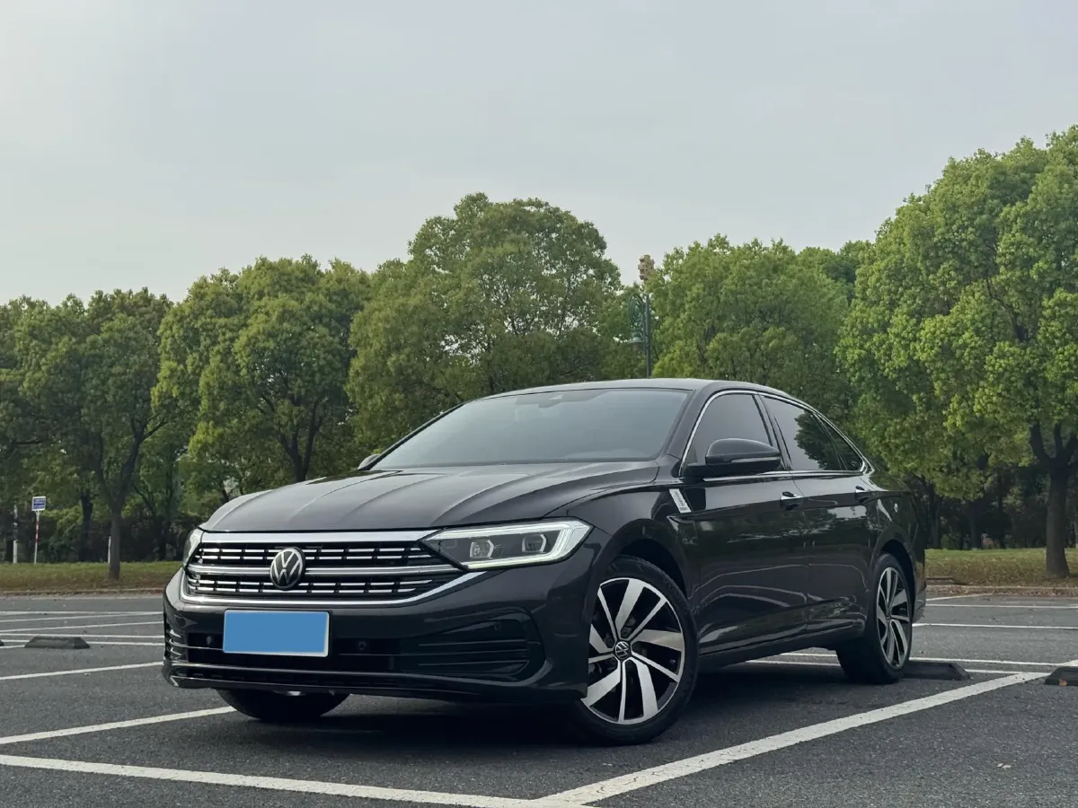 2023 Volkswagen Sagitar 1.5T 160HP L4 7DCT,autocango,china used car exporter,china ev exporter,chinese used car exporter,chinese used ev exporter