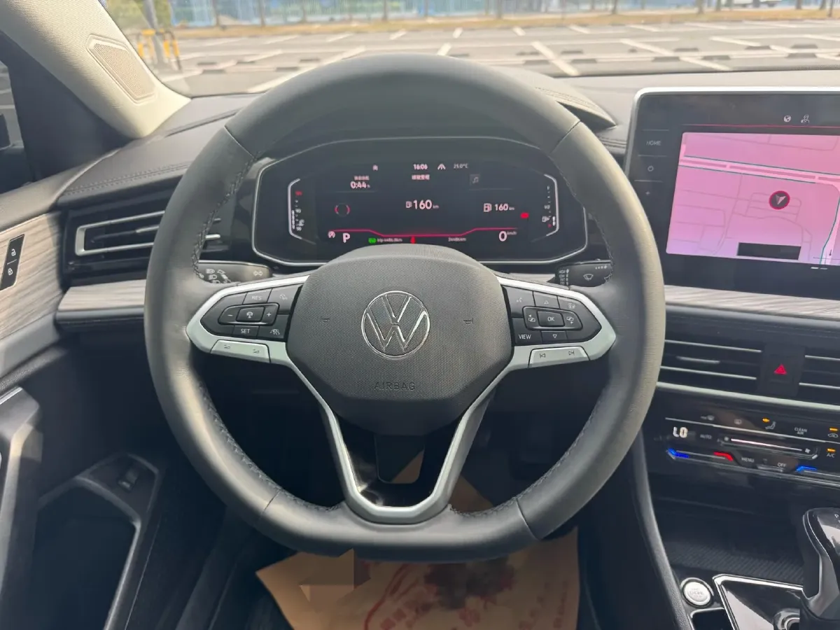 2023 Volkswagen Sagitar 1.5T 160HP L4 7DCT,autocango,china used car exporter,china ev exporter,chinese used car exporter,chinese used ev exporter