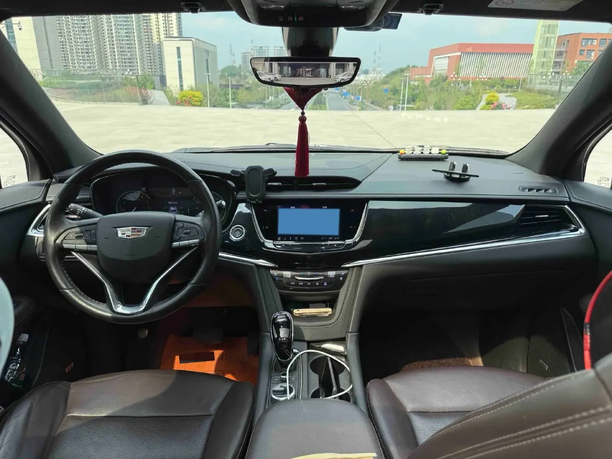 2022 Cadillac XT6 2.0T 237HP L4 9AT,autocango,china used car exporter,china ev exporter,chinese used car exporter,chinese used ev exporter