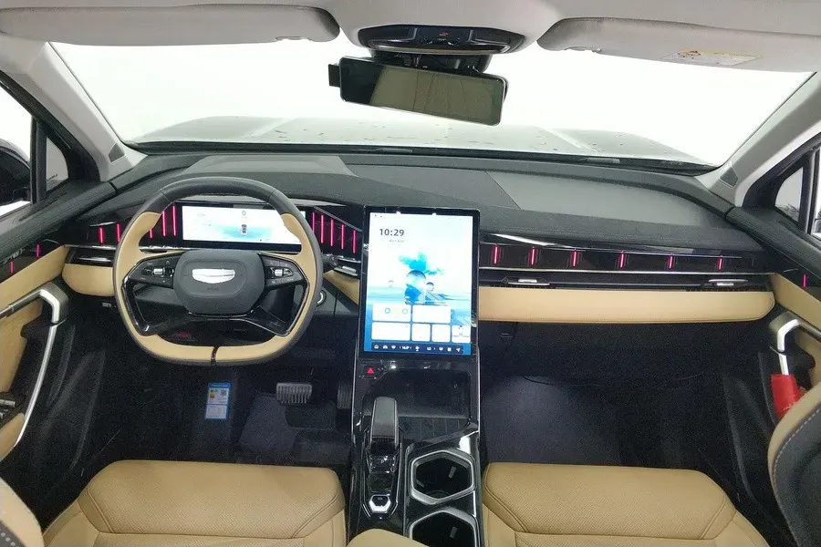 2023 Geely StarRay 1.5T 181HP L4 7DCT,autocango,china used car exporter,china ev exporter,chinese used car exporter,chinese used ev exporter