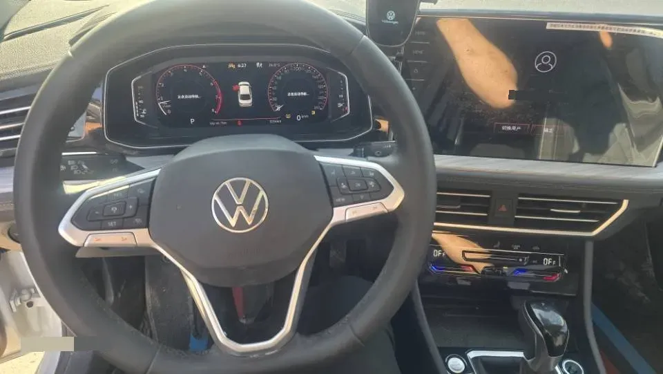 2025 Volkswagen Sagitar 1.5T 160HP L4 7DCT,autocango,china used car exporter,china ev exporter,chinese used car exporter,chinese used ev exporter