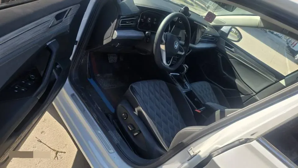 2025 Volkswagen Sagitar 1.5T 160HP L4 7DCT,autocango,china used car exporter,china ev exporter,chinese used car exporter,chinese used ev exporter