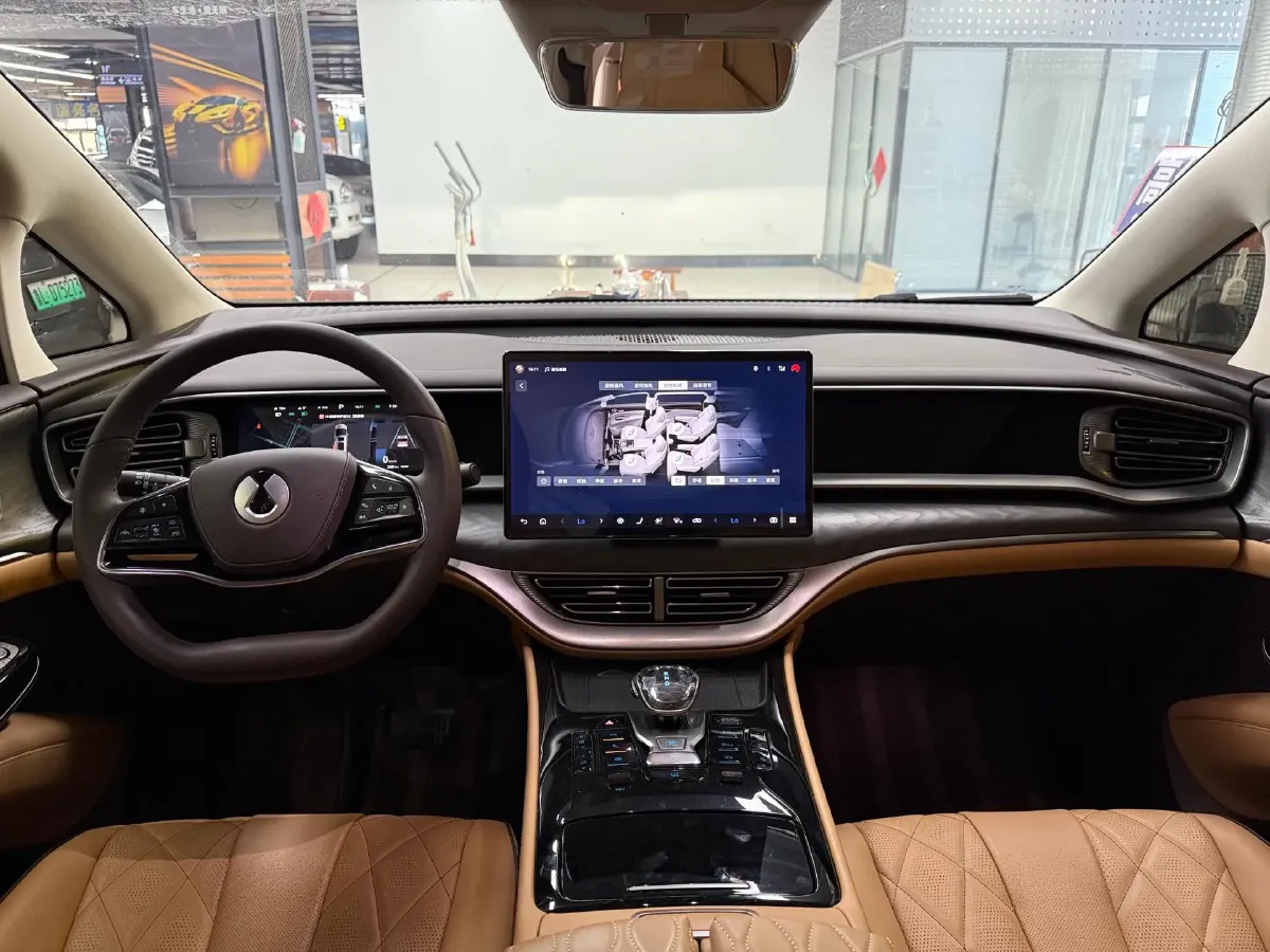 2024 Denza D9 1.5T 139HP L4 E-CVT PHEV 40KWH,autocango,china used car exporter,china ev exporter,chinese used car exporter,chinese used ev exporter