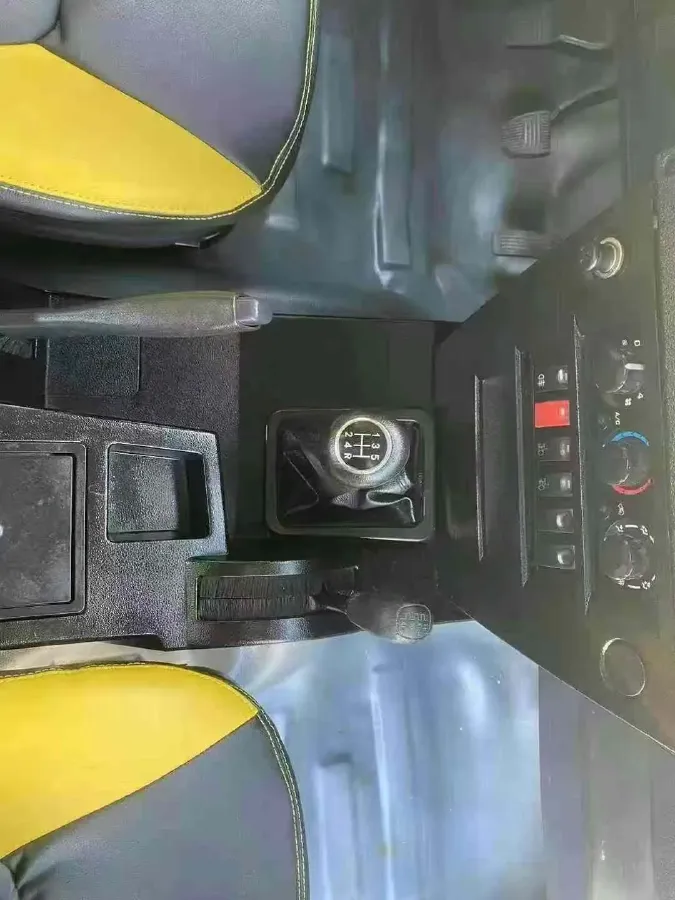 2016 BAW Battle Flag 2.0L 102HP L4 5MT,autocango,china used car exporter,china ev exporter,chinese used car exporter,chinese used ev exporter