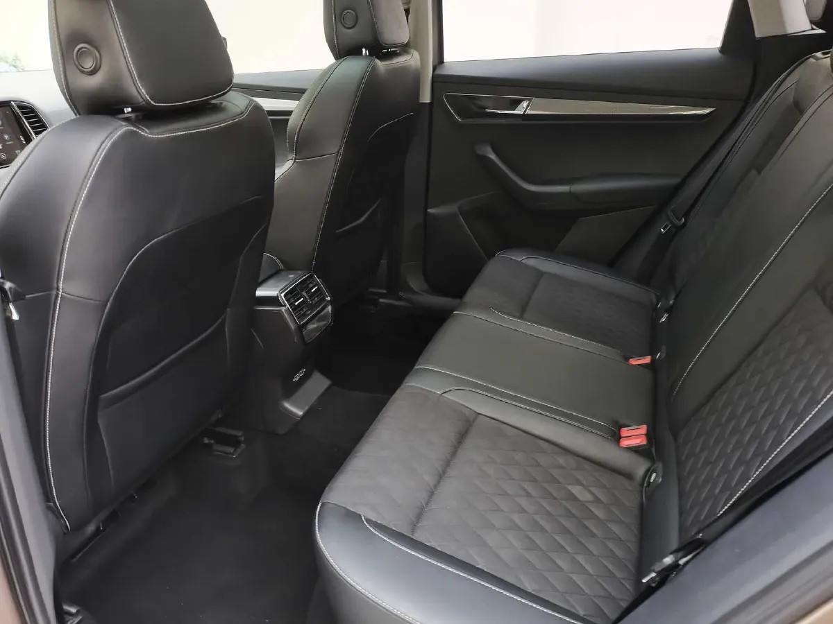 2019 Nissan Qashqai 2.0L 154HP L4 CVT,autocango,china used car exporter,china ev exporter,chinese used car exporter,chinese used ev exporter