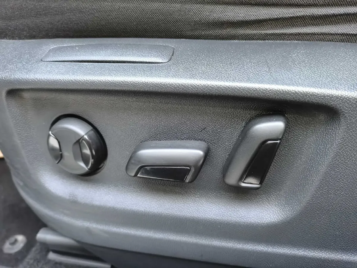 2019 Nissan Qashqai 2.0L 154HP L4 CVT,autocango,china used car exporter,china ev exporter,chinese used car exporter,chinese used ev exporter