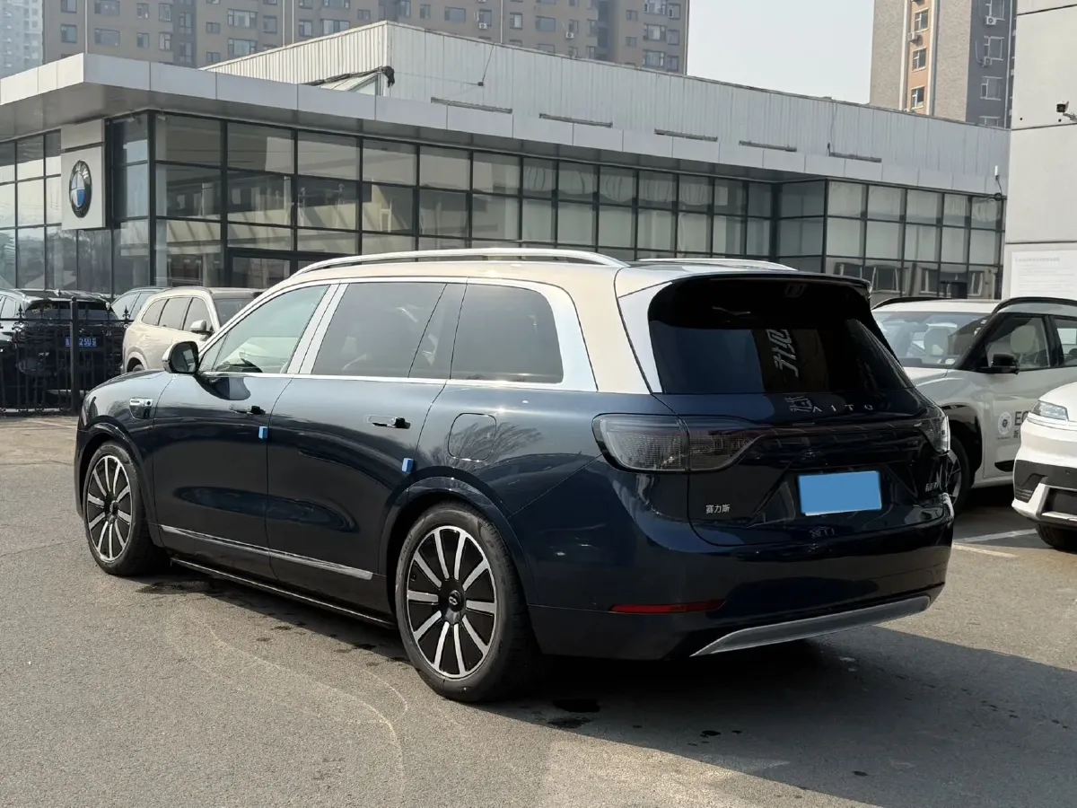 2025 AITO AITO M9 REEV 160HP REEV 52KWH,autocango,china used car exporter,china ev exporter,chinese used car exporter,chinese used ev exporter