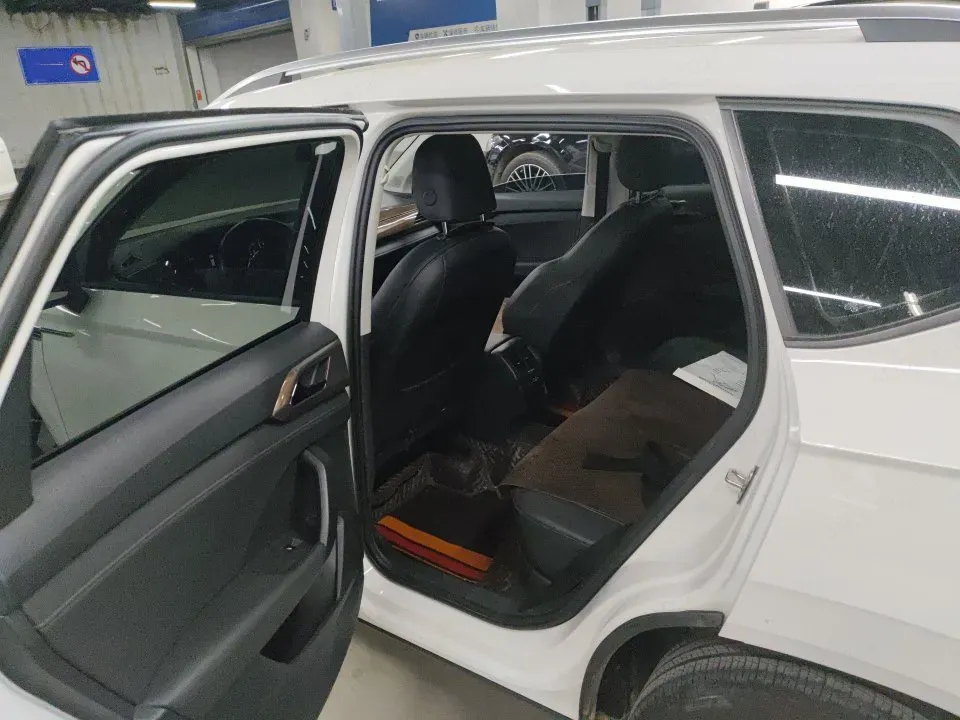 2022 Ford Transit 2.0T 202HP L4 6AT,autocango,china used car exporter,china ev exporter,chinese used car exporter,chinese used ev exporter