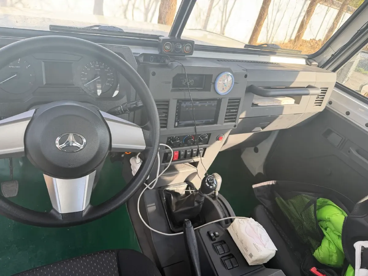 2019 MAXUS XinTu V80 2.5T 136HP L4 6MT,autocango,china used car exporter,china ev exporter,chinese used car exporter,chinese used ev exporter