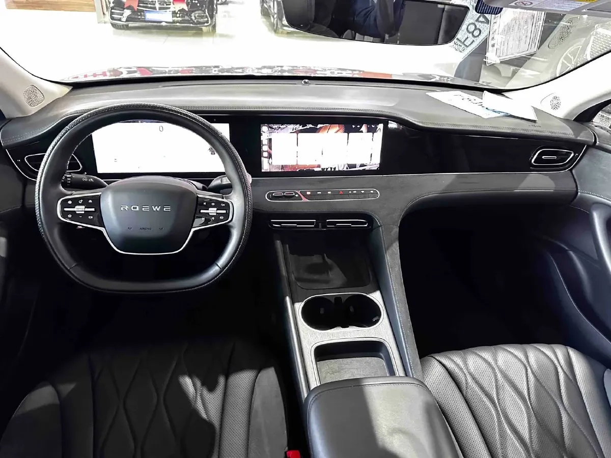 2023 Roewe D7 1.5L 112HP L4 1DHT PHEV 21.4KWH,autocango,china used car exporter,china ev exporter,chinese used car exporter,chinese used ev exporter