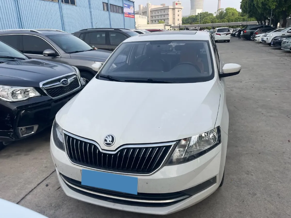 2018 Skoda Rapid 1.6L 110HP L4 6AT,autocango,china used car exporter,china ev exporter,chinese used car exporter,chinese used ev exporter