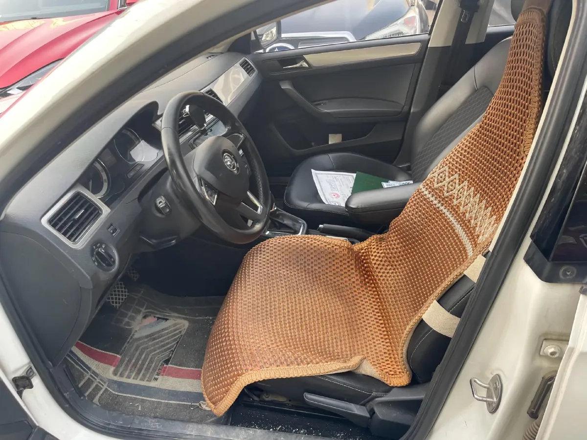 2018 Skoda Rapid 1.6L 110HP L4 6AT,autocango,china used car exporter,china ev exporter,chinese used car exporter,chinese used ev exporter