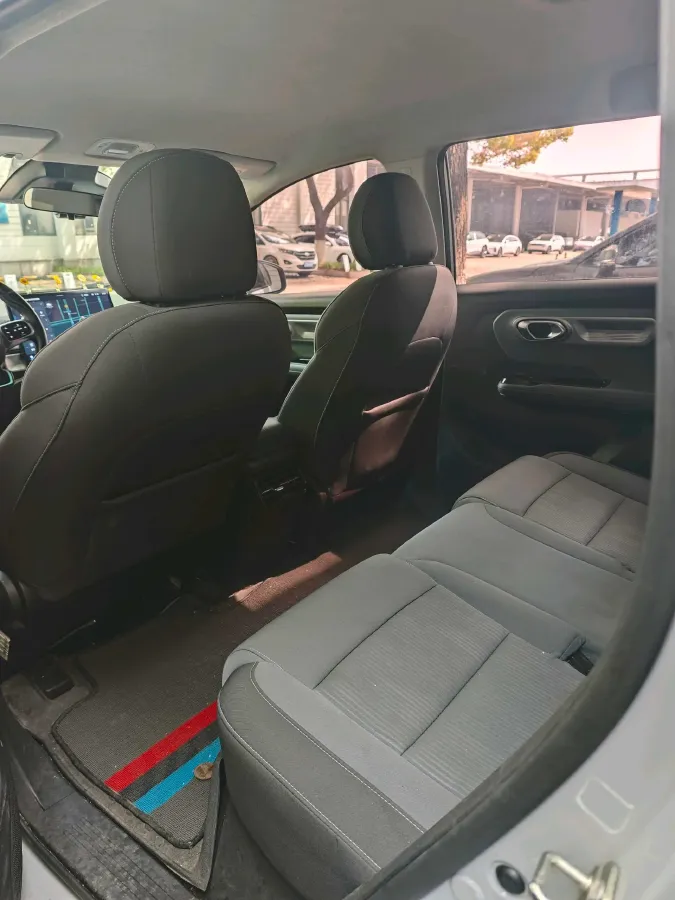 2024 Leapmotor C11 1.5L 95HP L4 REEV 43.74KWH,autocango,china used car exporter,china ev exporter,chinese used car exporter,chinese used ev exporter