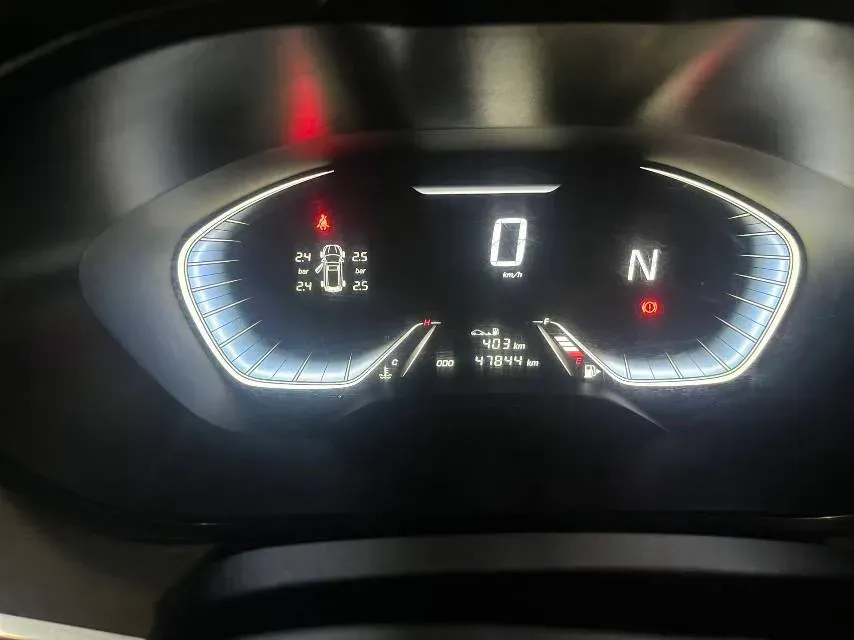 2018 BaoJun 530 1.5T 150HP L4 6MT,autocango,china used car exporter,china ev exporter,chinese used car exporter,chinese used ev exporter