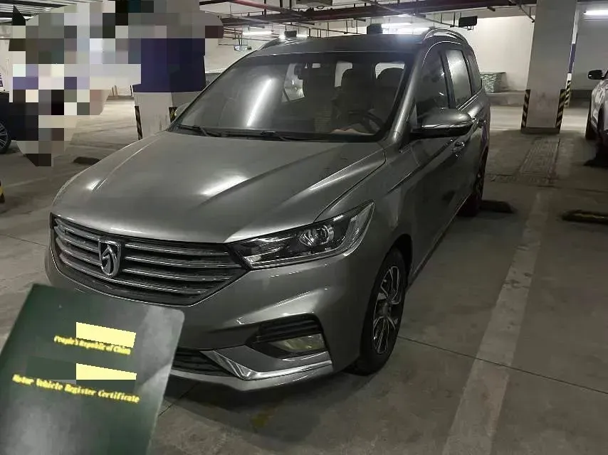 2018 BaoJun 530 1.5T 150HP L4 6MT,autocango,china used car exporter,china ev exporter,chinese used car exporter,chinese used ev exporter