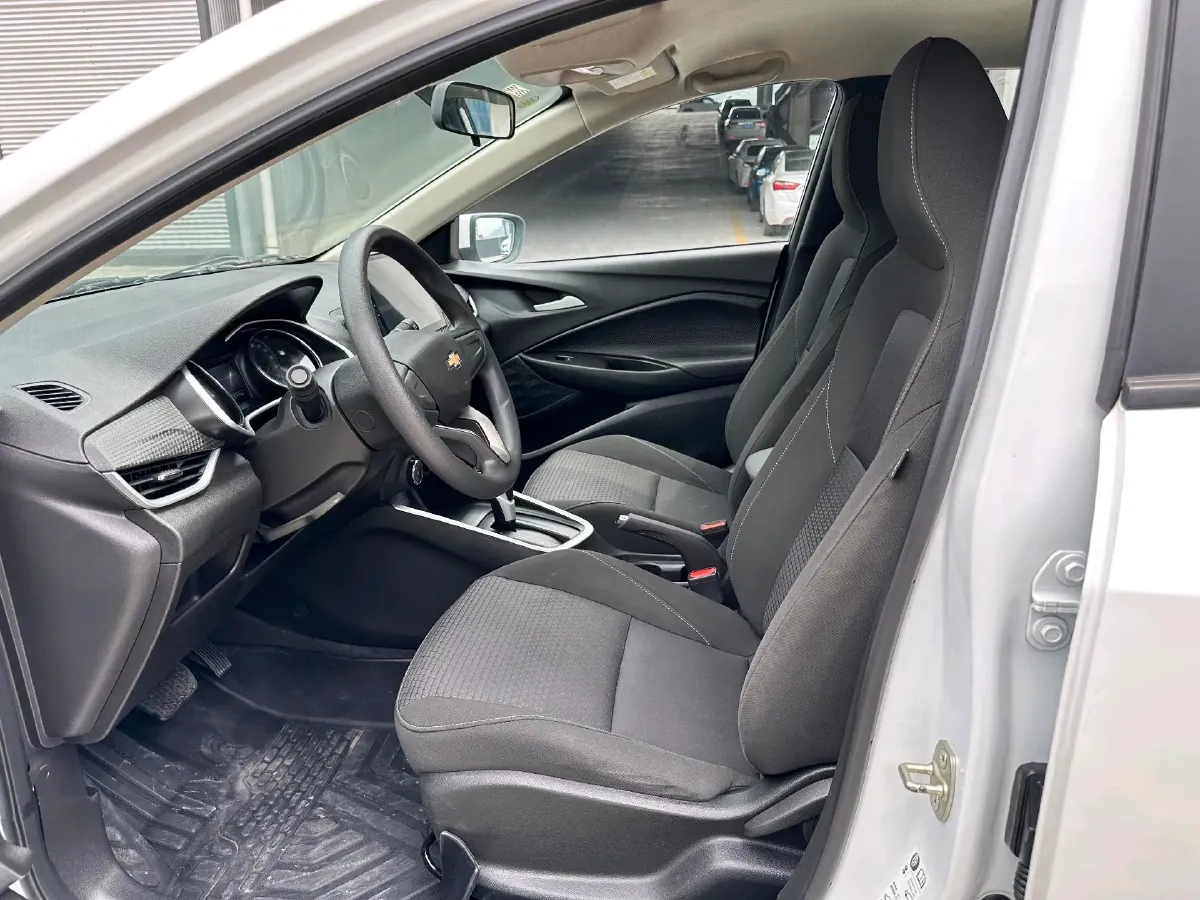 2021 Chevrolet Cavalier 1.0T 125HP L3 6AT,autocango,china used car exporter,china ev exporter,chinese used car exporter,chinese used ev exporter