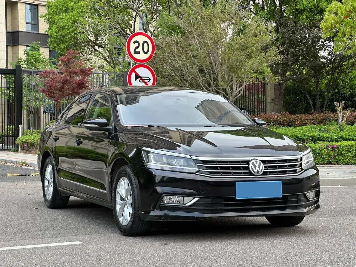 2017 Volkswagen Passat 1.4T 150HP L4 7DCT,autocango,china used car exporter,china ev exporter,chinese used car exporter,chinese used ev exporter