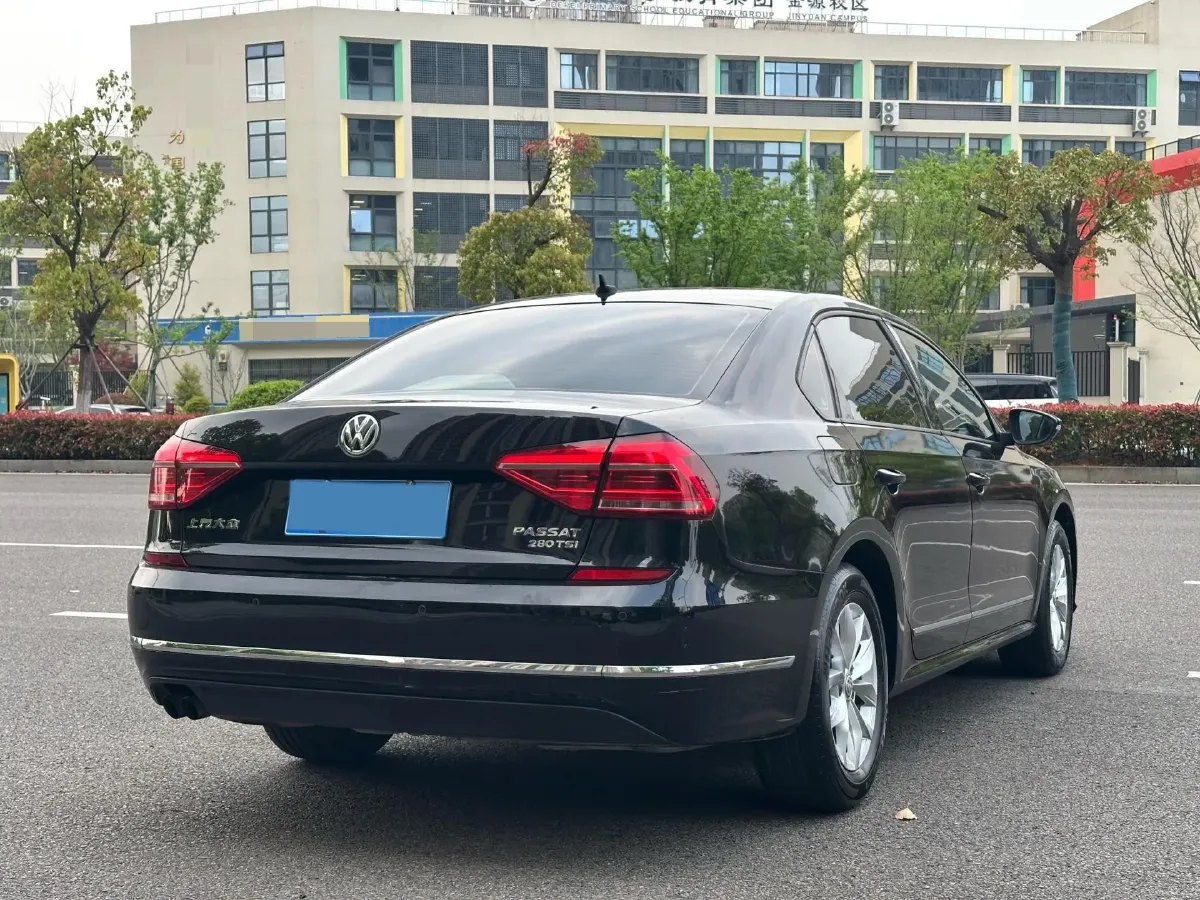 2017 Volkswagen Passat 1.4T 150HP L4 7DCT,autocango,china used car exporter,china ev exporter,chinese used car exporter,chinese used ev exporter