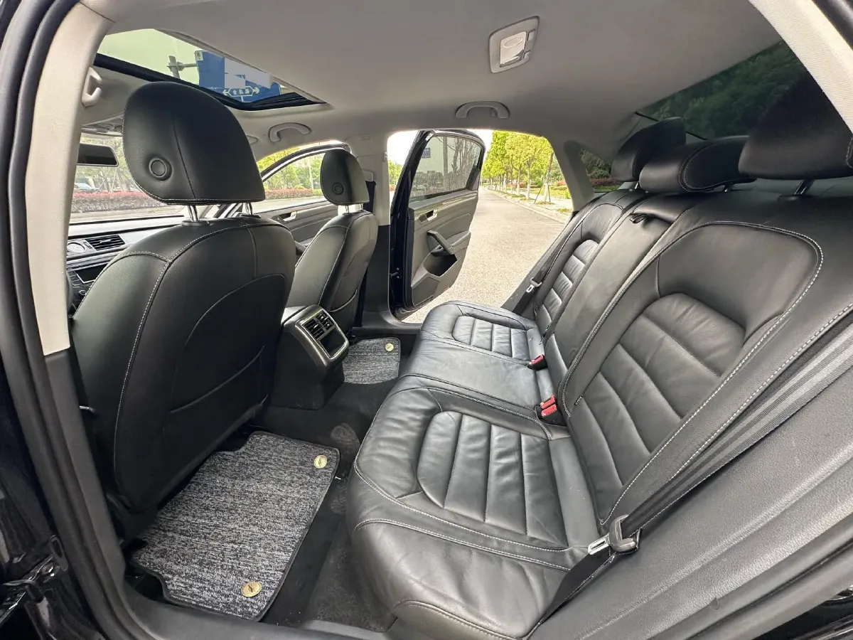 2017 Volkswagen Passat 1.4T 150HP L4 7DCT,autocango,china used car exporter,china ev exporter,chinese used car exporter,chinese used ev exporter