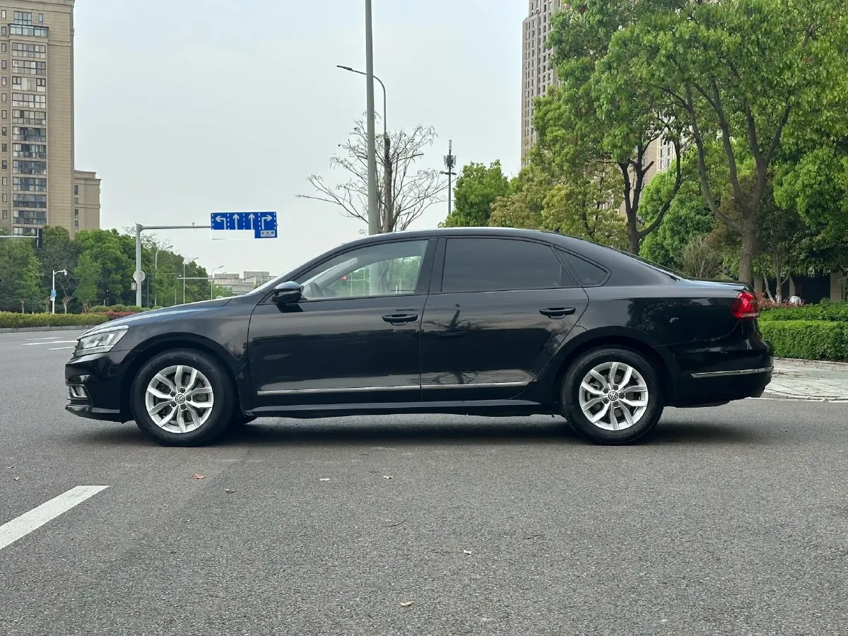 2017 Volkswagen Passat 1.4T 150HP L4 7DCT,autocango,china used car exporter,china ev exporter,chinese used car exporter,chinese used ev exporter