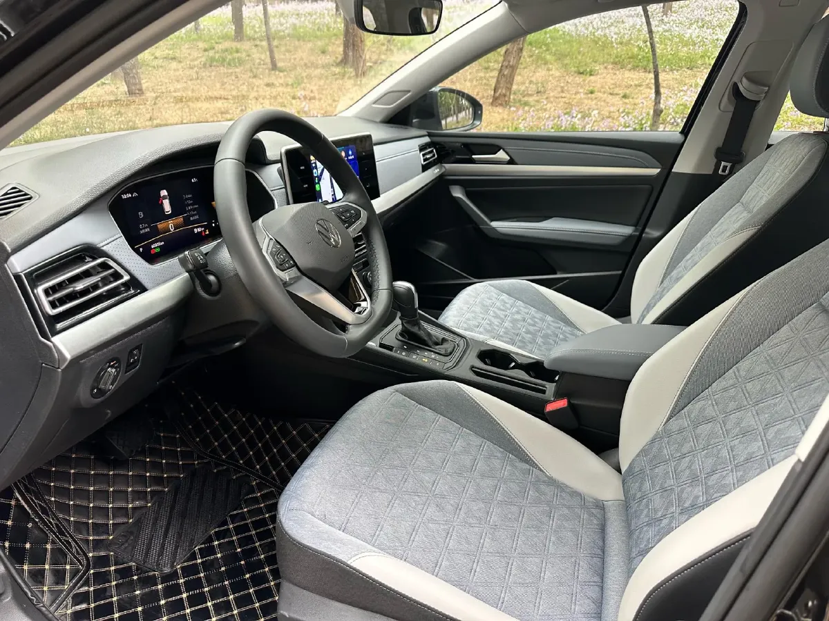 2024 Volkswagen Lavida 1.5T 160HP L4 7DCT,autocango,china used car exporter,china ev exporter,chinese used car exporter,chinese used ev exporter