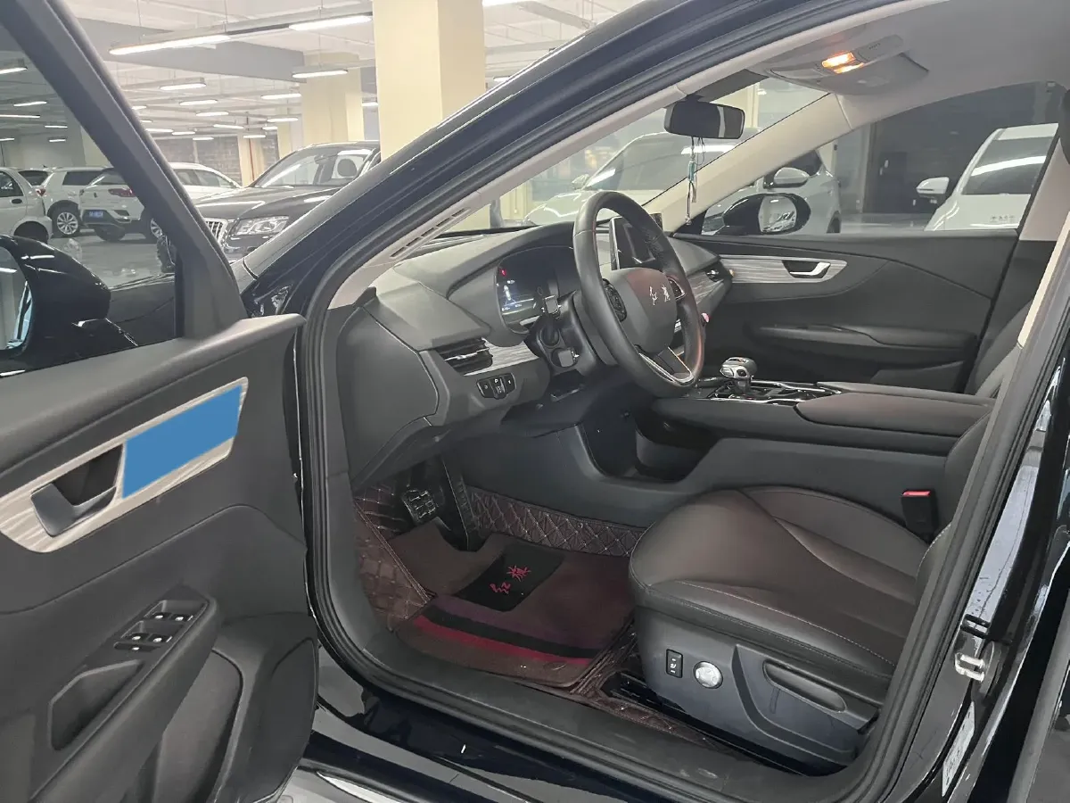 2024 HongQi E-QM5 BEV 72KWH,autocango,china used car exporter,china ev exporter,chinese used car exporter,chinese used ev exporter