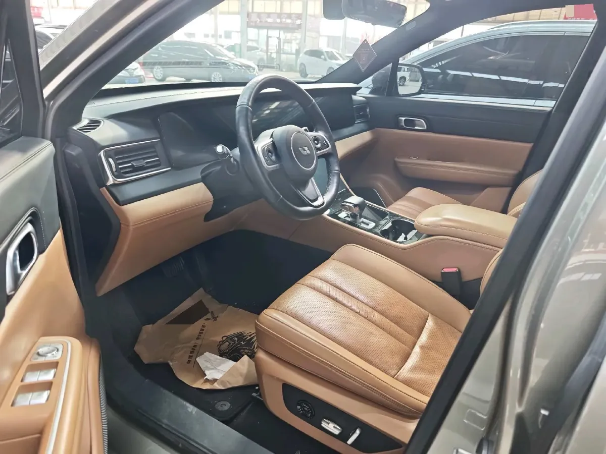 2020 Li ONE Range Extended 131HP REEV 40.5KWH,autocango,china used car exporter,china ev exporter,chinese used car exporter,chinese used ev exporter