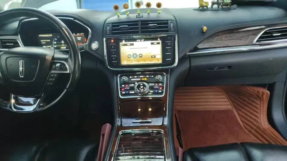 2018 Lincoln Continental 2.0T 261HP L4 6AT,autocango,china used car exporter,china ev exporter,chinese used car exporter,chinese used ev exporter