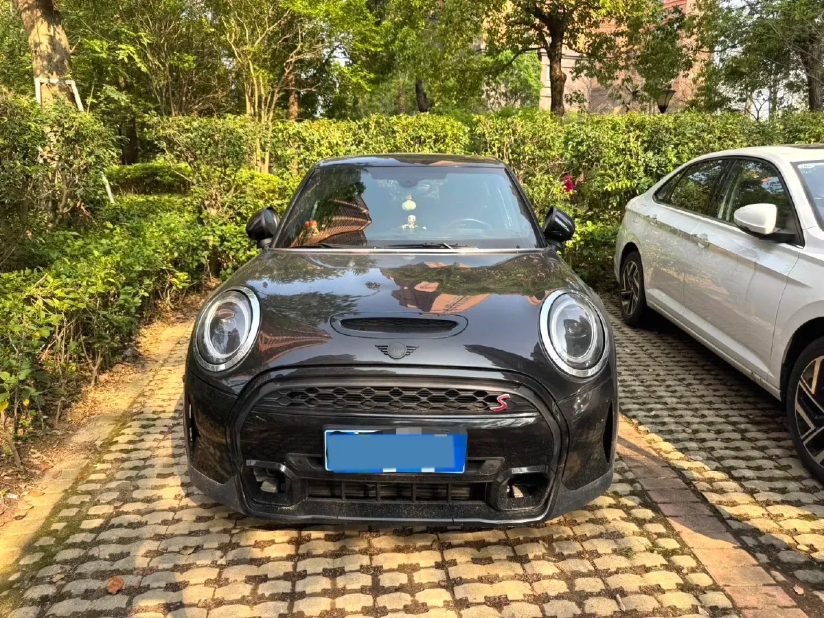 2022 MINI MINI 1.5T 136HP L3 7DCT,autocango,china used car exporter,china ev exporter,chinese used car exporter,chinese used ev exporter