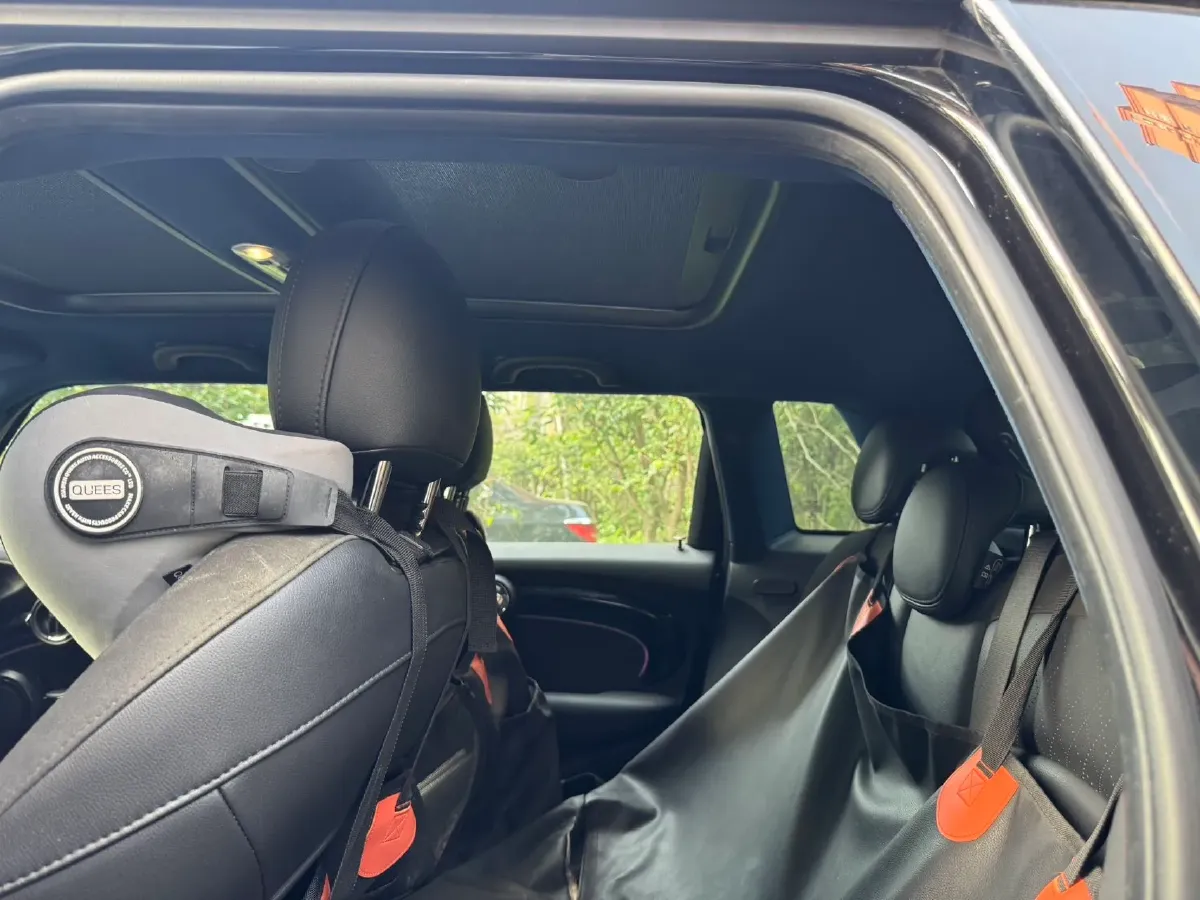 2022 MINI MINI 1.5T 136HP L3 7DCT,autocango,china used car exporter,china ev exporter,chinese used car exporter,chinese used ev exporter