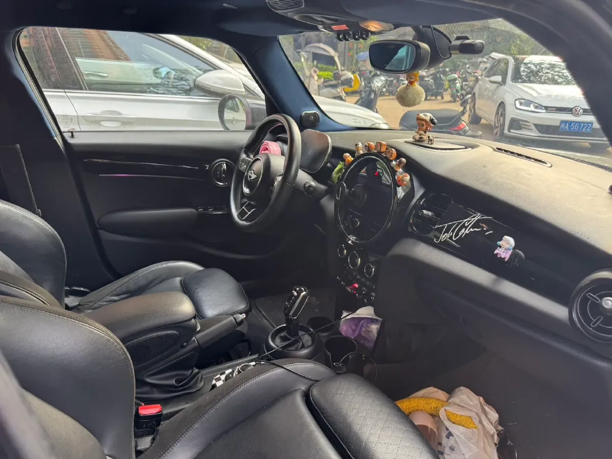 2022 MINI MINI 1.5T 136HP L3 7DCT,autocango,china used car exporter,china ev exporter,chinese used car exporter,chinese used ev exporter