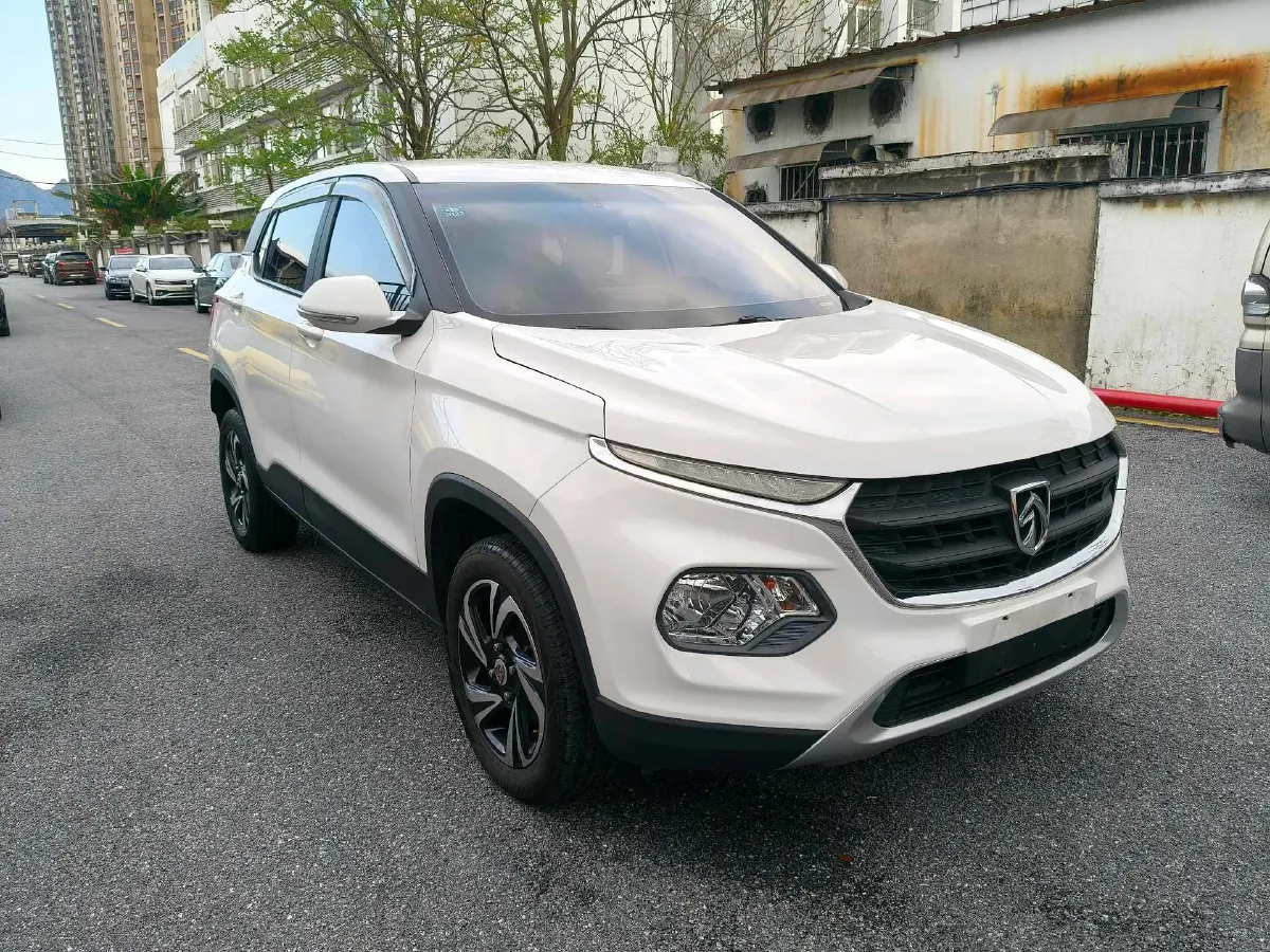 2017 BaoJun 510 1.5L 112HP L4 6MT,autocango,china used car exporter,china ev exporter,chinese used car exporter,chinese used ev exporter
