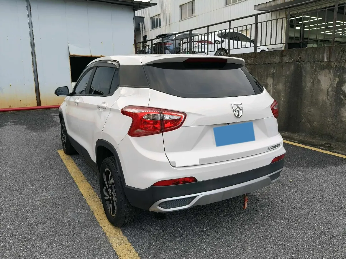 2017 BaoJun 510 1.5L 112HP L4 6MT,autocango,china used car exporter,china ev exporter,chinese used car exporter,chinese used ev exporter