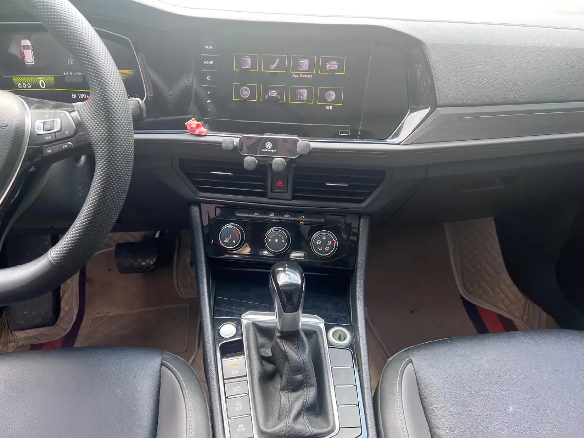 2020 Volkswagen Sagitar 1.4T 150HP L4 7DCT,autocango,china used car exporter,china ev exporter,chinese used car exporter,chinese used ev exporter