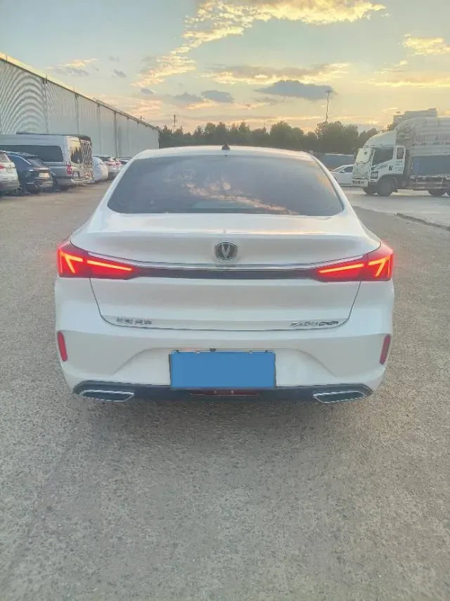 2020 ChangAn Eado 1.6L 128HP L4 5MT,autocango,china used car exporter,china ev exporter,chinese used car exporter,chinese used ev exporter