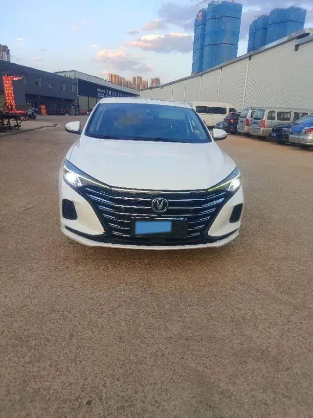 2020 ChangAn Eado 1.6L 128HP L4 5MT,autocango,china used car exporter,china ev exporter,chinese used car exporter,chinese used ev exporter