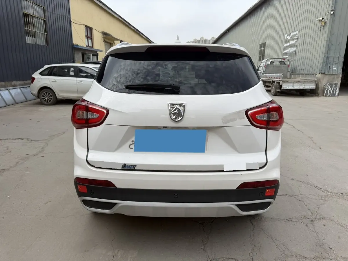 2017 HaiMa S5 Young Edition 1.6L 122HP L4 5MT,autocango,china used car exporter,china ev exporter,chinese used car exporter,chinese used ev exporter