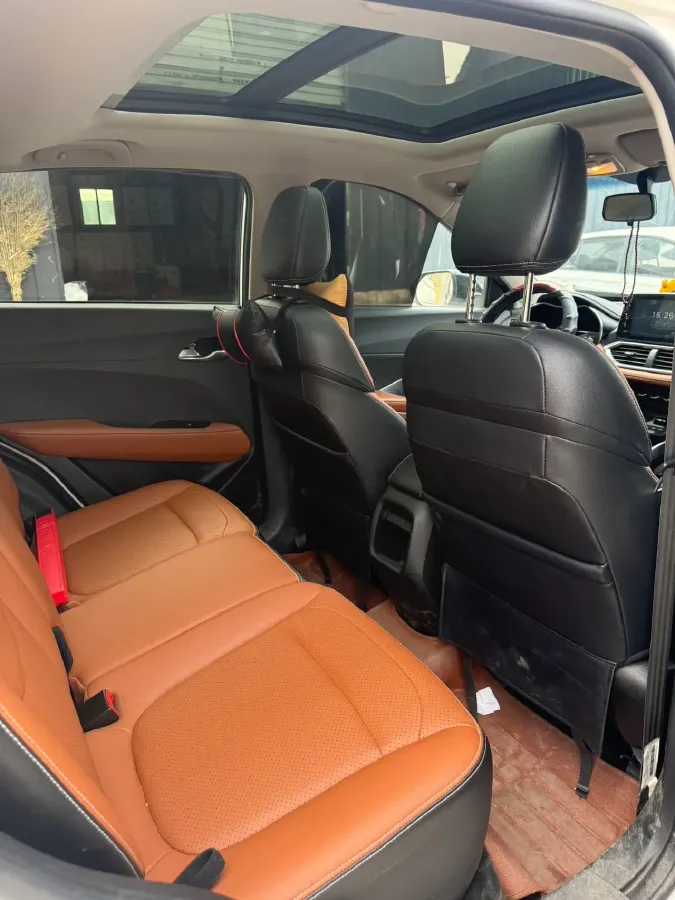 2017 HaiMa S5 Young Edition 1.6L 122HP L4 5MT,autocango,china used car exporter,china ev exporter,chinese used car exporter,chinese used ev exporter