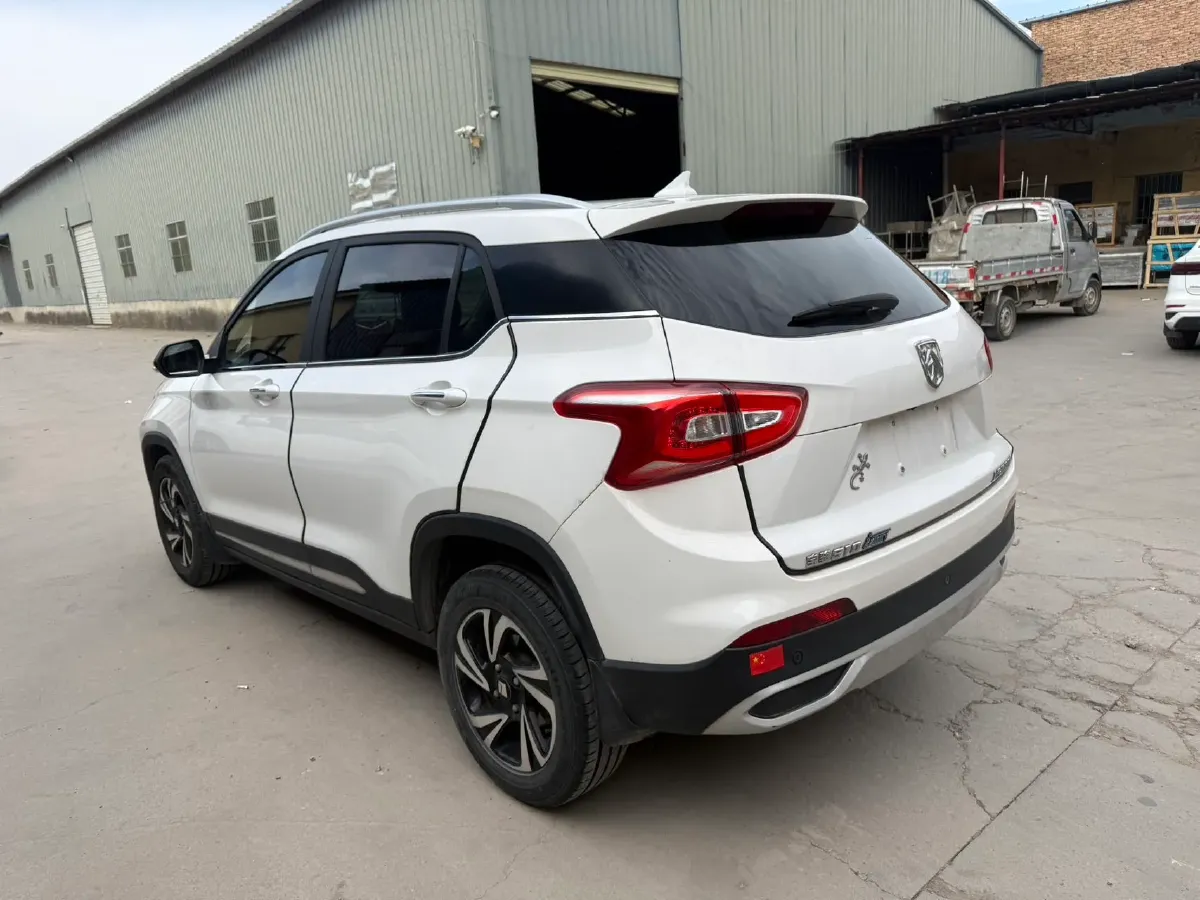 2017 HaiMa S5 Young Edition 1.6L 122HP L4 5MT,autocango,china used car exporter,china ev exporter,chinese used car exporter,chinese used ev exporter