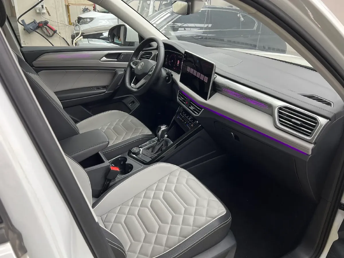 2023 Volkswagen Tayron 2.0T 220HP L4 7DCT,autocango,china used car exporter,china ev exporter,chinese used car exporter,chinese used ev exporter